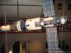 Kennedy Space Center 2005-003.jpg (126757 bytes)