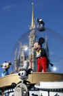 Magic Kingdom Parade 2005-113.jpg (103979 bytes)