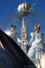 Magic Kingdom Parade 2005-160.jpg (105807 bytes)