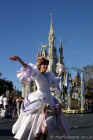 Magic Kingdom Parade 2005-165.jpg (119192 bytes)