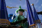 Magic Kingdom Parade 2005-176.jpg (116433 bytes)