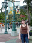 Hong Kong Disneyland 006.jpg (168290 bytes)