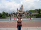 Hong Kong Disneyland 032.jpg (141020 bytes)