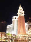 Las Vegas At Night 17.JPG (131971 bytes)
